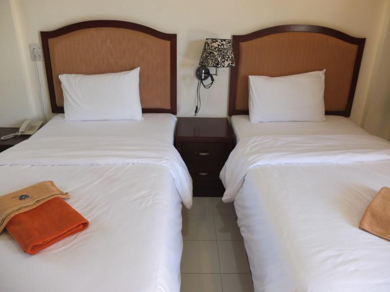 Ekaluk Place Inn Pattaya Bagian luar foto